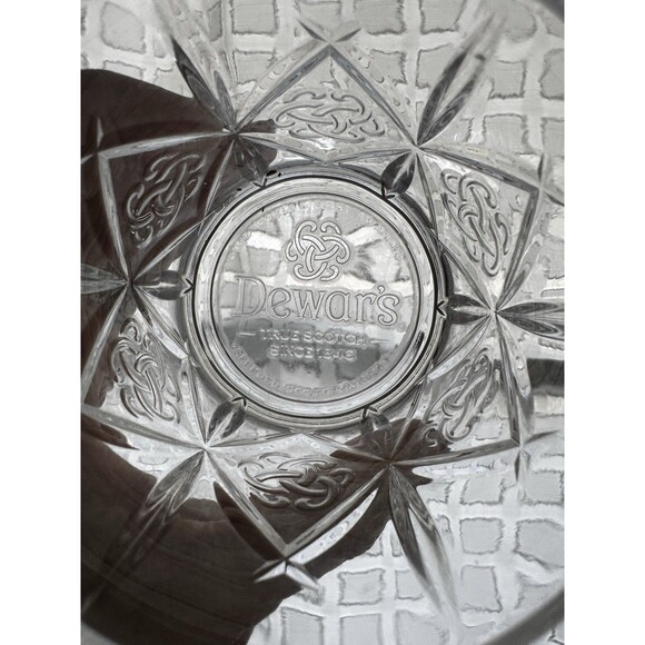 Dewar's Whisky/Scotch Rocks Glass - Embossed Trefoil Celtic Truth Knot Set Of 2 - Picture 2 of 10